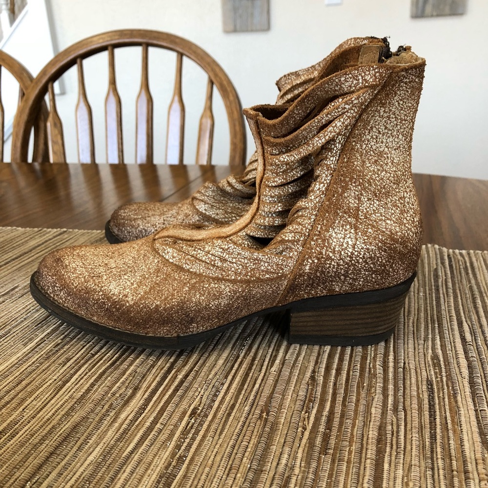 Sbicca boots Size 7 1/2